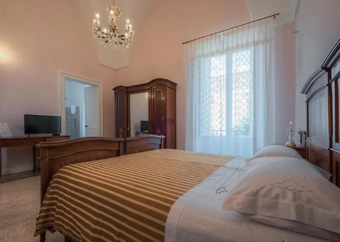 Relais Palazzo Vaglio 4*