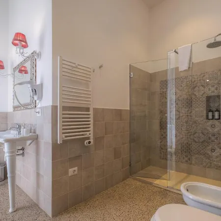 فندق مبيت وإفطار Relais Palazzo Vaglio 4*
