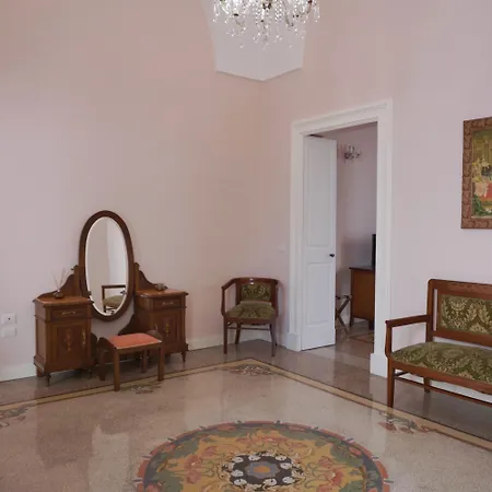 Relais Palazzo Vaglio Bed & Breakfast