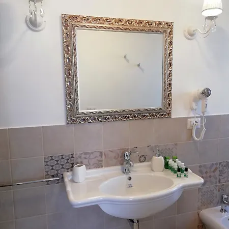 Bed & Breakfast Relais Palazzo Vaglio 3*