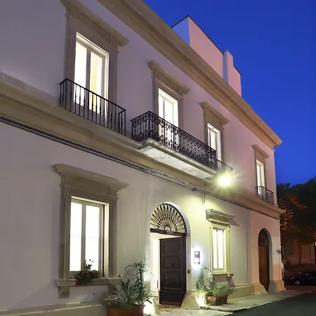 Relais Palazzo Vaglio 4*